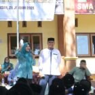 Pj. Ketua TP-PKK Aceh, Hj. Safriati, S.Si, M.Si, didampingi Kepala Perwakilan BKKBN Aceh, Safrina Salim, saat memberikan Edukasi Gizi dan Pencegahan Anemia pada Santri Remaja, di Dayah Ruhul Falah, Gampong Leupung Riwat, Kecamatan Kuta Malaka, Aceh Besar, Selasa, (21/1/2025).