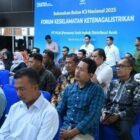 Camat Kuta Baro Drs. Rusdi, Camat Pulo Aceh Jamaluddin, SE, Plt Camat Seulimuem Devi Satria, SE, dan Camat Suka Makmur Azhari, SH, M.Si mengikuti Forum Keselamatan Ketenagalistrikan di UP3 Banda Aceh Kamis (23/1/2025). FOTO/MC ACEH BESAR.