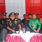 Asisten II Sekdakab Aceh Besar M.Ali S.Sos, hadiri hadiri penutupan Pendidikan Pertama Bintara TNI AD TA. 2024 di lapangan Resimen Induk Daerah Militer (Rindam) Iskandar Muda pada Kamis (9/1/2025). FOTO/MC ACEH BESAR