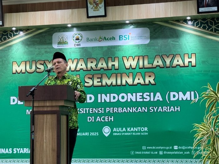 gk Fakhruddin Lahmuddin MPd atau akrab disapa Ustad Fakhruddin, kembali memimpin DPW (DMI Aceh periode 2025-2030, dalam Muswil DMI Aceh, di Aula Dinas Syariat Islam (DSI) Aceh, Banda Aceh. Sabtu (11/01/2025). FOTO/ MC ACEH BESAR