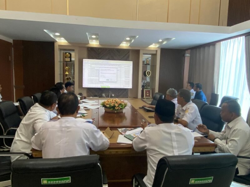 Dinas Pendidikan dan Kebudayaan Aceh Besar memaparkan program kerja Tahun 2025 di ruang Kerja Bupati Aceh Besar, Kota Jantho, Rabu (12/03/2025).FOTO/ MC ACEH BESAR