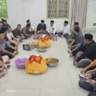 Wabup Aceh Besar Drs. Syukri menghadiri acara buka puasa bersama dengan masyarakat Gampong (red-desa) Lampermai, Kecamatan Krueng Baro Jaya, Aceh Besar, Selasa (18/03/2025). FOTO/MC ACEH BESAR