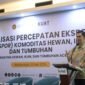 BANDA ACEH – Pelaksana Tugas Sekretaris Daerah Aceh M Nasir, membuka secara resmi Sosialisasi Percepatan Ekspor (Go-Ekspor) Komoditas Hewan, Ikan dan tumbuhan, di Aula Kyriad Muraya Hotel, Kamis (22/5/2025).foto: Dok. Biro Adpim Setda Aceh