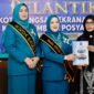 Ketua Tim Penggerak PKK Aceh, Marlina Muzakir Manaf, secara resmi melantik Devi Jeffri Sentana sebagai Ketua TP PKK, Bunda PAUD, Ketua Dekranasda, Ketua FORIKAN dan Ketua Pembina Posyandu Kota Langsa masa bakti 2025–2030, di gedung aula rapat Setda Kota Langsa, Sabtu (24/5).Foto: Dok. Biro Adpim Setda Aceh