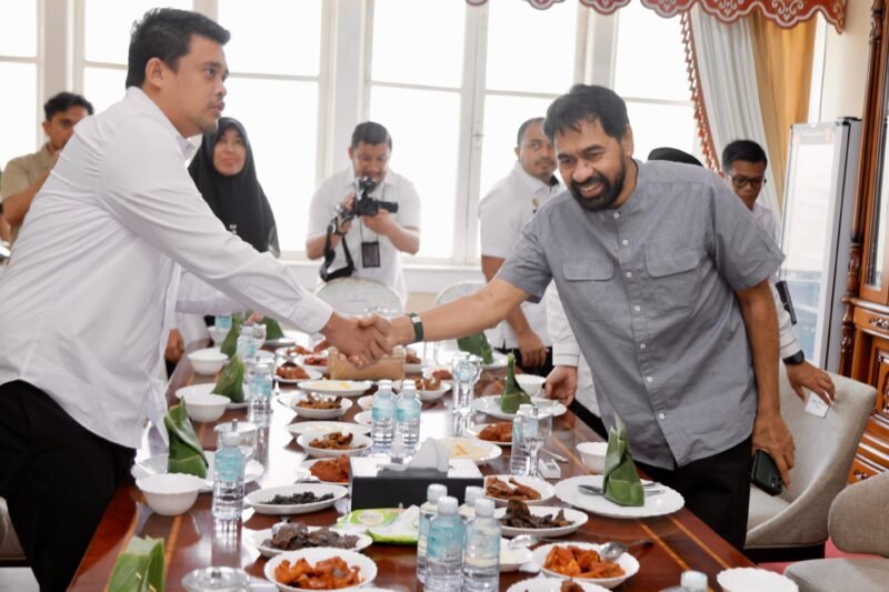 Gubernur Aceh Muzakir Manaf menerima  silaturrahmi Gubernur Sumatra Utara  Bobby Nasution di pendopo Gubernur Aceh , Rabu 4/6/2025(Foto:Dok.Biro Adpim Setda Aceh)
