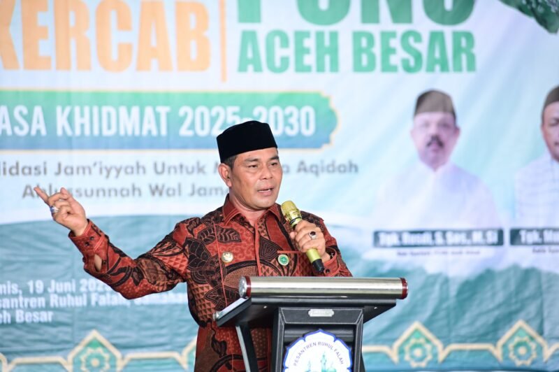 Bupati Aceh Besar H. Muharram Idris hadiri pelantikan Muskercab PCNU Aceh Besar masa khidmat 2025–2030 di Pesantren Ruhul Falah, Samahani, Aceh Besar, Kamis (19/6/2025). FOTO/PROKOPIM ACEH BESAR