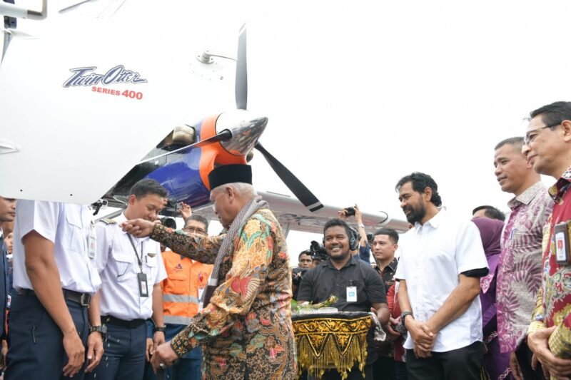 Mualem Resmikan Pengoperasian Pesawat dan Bandara PT PGE di Aceh Utara. Foto : Dok. Biro Adpim Setda Aceh