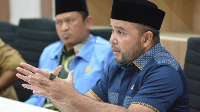 Anggota DPRA, H M Hatta Bulkaini SKD, meminta Pemkab Aceh Tenggara (Agara) dan Aparat Penegak Hukum (APH) untuk menertibkan meja biliar. Jika meja biliar itu disalahgunakan seperti untuk lapak perjudian yang tentunya bertentangan dengan Qanun Syari'at Islam di Aceh khususnya tentang maisir (perjudian).