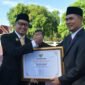Plt. Sekda Aceh, M. Nasir menjadi Inspektur Upacara Peringatan Hari Koperasi Nasional Ke-78 Tahun 2025 Sekaligus Penyerahan Penghargaan 11 Kabupaten/Kota diHalaman Kantor Gubernur Aceh, Kamis, 17/7/2025.(Foto:Dok Biro Adpim Setda Aceh)