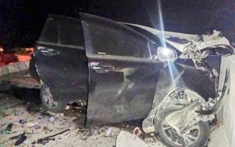 Kecelakaan tunggal terjadi di Jalan Tol Sigli–Banda Aceh, tepatnya di KM 11 kawasan Padang Tiji, Rabu malam, 20/8/2025 sekitar pukul 23.00 WIB. (Foto:Dok.Ist) 