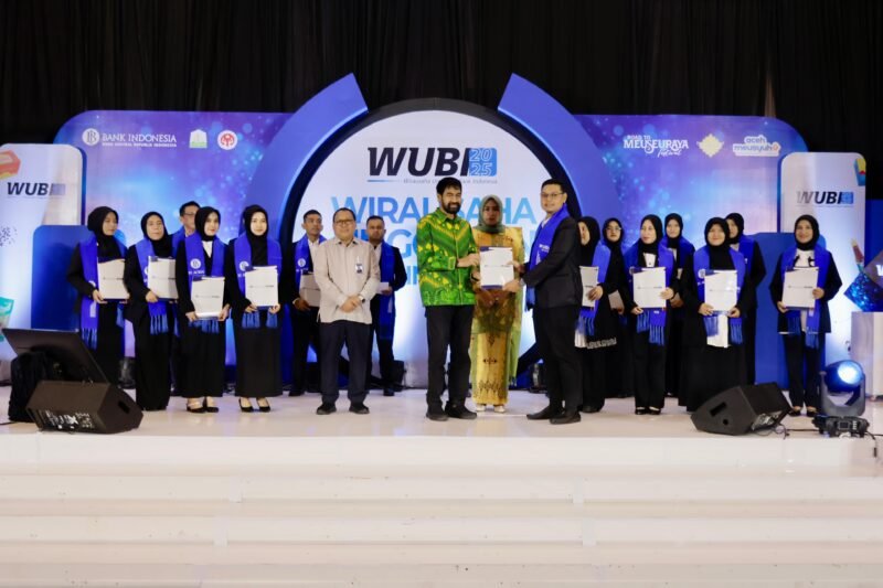 Gubernur Aceh Muzakir Manaf membuka secara resmi Wirausaha Unggulan Bank Indonesia (WUBI) 2025 di Hermes Palace Hotel, Banda Aceh, Rabu 6/8/2025 (Foto:Dok.Biro Adpim Setda Aceh) 