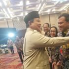 Keterangan foto: Presiden Prabowo Subianto menyapa Wakil Gubernur Aceh Fadhlullah, S.E, saat membuka kegiatan APKAPSI Otonomi Expo 2025, di Indonesia Convention Exhibition (ICE) BSD Tangerang, Banten, Kamis, 28 Agustus 2025.