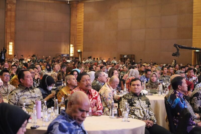 Sekretaris Daerah Aceh, M Nasir, S.IP, MPA membuka kegiatan Musyawarah Provinsi Luar Biasa (Musorprovlub) KONI Aceh, di Hotel Grand Aceh Syariah Cot Masjid, pada Kamis, (9/10/2025). Foto ; Dok. Biro Adpim Setda Aceh