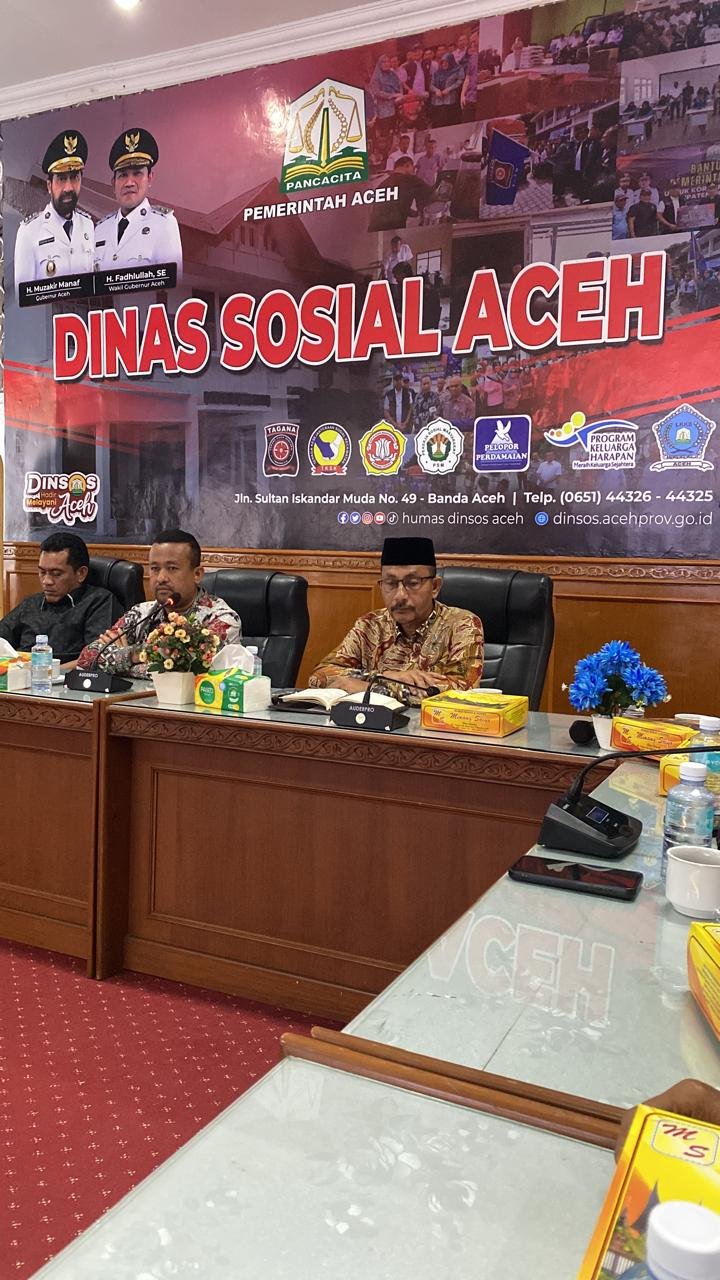 Anggota DPD RI asal aceh Haji Uma melakukan kunjungan kerja ke dinas sosial aceh pada kamis 06/11/2025 (Foto:Dok.dinsos aceh)