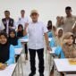 Wakil Gubernur Aceh, Fadhlullah, S.E.,
didampingi Plt. Kadinsos Aceh, Chaidir, meninjau proses belajar di Sekolah Rakyat Gampong Peunyot, Kecamatan Juli, Kabupaten Bireuen, Rabu (19/11/2025). Foto : Dok. Biro Adpim Setda Aceh
