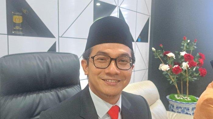 Ketua DPRK Banda Aceh, Irwansyah, ST meminta PT PLN memberikan kompensasi kepada pelanggannya karena mengalami kerugian dampak dari pemadaman listrik secara mendadak. Senin 29/9/2025 (Foto:Dok.Ist)