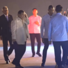 Presiden Prabowo Subianto tiba di Bandara Internasional Kualanamu, Deli Serdang, Jumat 12 Desember 2025. Foto:Dok.Ist