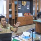 Sekretaris Daerah Aceh, M. Nasir, SIP, MPA, saat memberikan keterangan resmi mengenai perpanjangan status tanggap darurat di empat kabupaten (Aceh Tamiang, Aceh Utara, Aceh Tengah, dan Bener Meriah) di Banda Aceh, Selasa (31/12/2025).