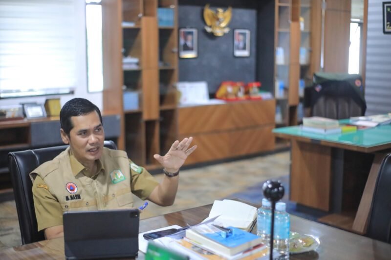Sekretaris Daerah Aceh, M. Nasir, SIP, MPA, saat memberikan keterangan resmi mengenai perpanjangan status tanggap darurat di empat kabupaten (Aceh Tamiang, Aceh Utara, Aceh Tengah, dan Bener Meriah) di Banda Aceh, Selasa (31/12/2025).