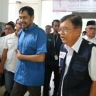 Gubernur Aceh, Muzakir Manaf mendampingi serta menghadiri pelantikan Pengurus PMI Provinsi Aceh yang langsung di lantik oleh Bapak Jusuf Kalla, di Rumoh PMI Banda Aceh, Kamis (18/12/2025) . 