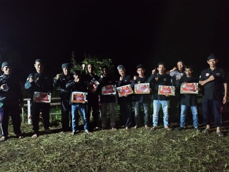 Penyerahan sertifikat resmi kepada peserta yang lulus kenaikan tingkat Askar PTD di bawah bimbingan para Dewan Guree PPIA dan Guree Wilayah di Aceh Besar.(20/12/2025) 