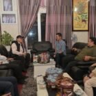 Sekretaris Daerah Aceh, M. Nasir didampingi Asisten I Setda Aceh, Syakir melakukan pertemuan dengan Bupati Bener Meriah, Tagore Abu Bakar terkait Pembangunan huntara dan Huntap di Ruang Kerja Bupati Bener Meriah,( 26/12/2025).