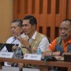Sekda Aceh, M. Nasir didampingi Para Asisten dan SKPA Rapat Koordinasi Penyusunan Dokumen Rencana Rehabilitasi dan Rekonstruksi Pasca Bencana (R3P) dengan BNPB Pusat digedung serbaguna Setda Aceh, Jumat, (02/01/2025).