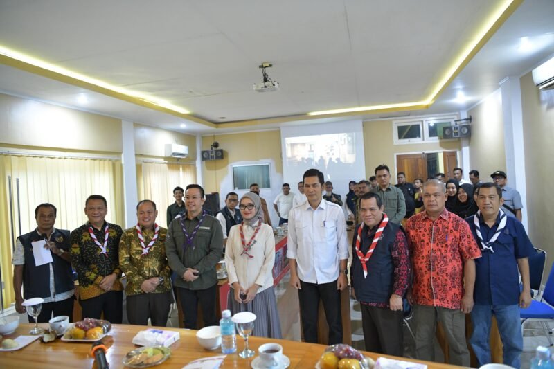 Sekretaris Daerah Aceh, M. Nasir, S.IP, MPA menerima bantuan bencana dari pemerintah lampung yang diserahkan langsung oleh Wakil Gubernur Lampung dr. Jihan Nurlela, M.M., Banda Aceh, Jum'at, 23 Januari 2026