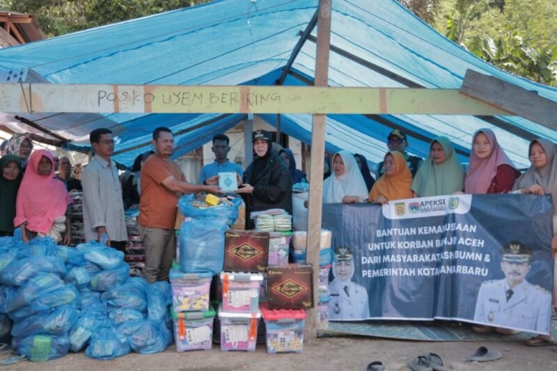 Pemkot Banda Aceh salurkan bantuan kemanusiaan ke Nagan Raya buat korban banjir bandang. Bantuan diserahkan ke Desa Badak Suak, Blang Bradeh, Puuk, dan Kuta Teungoh, Rabu 21 Januari 2026.