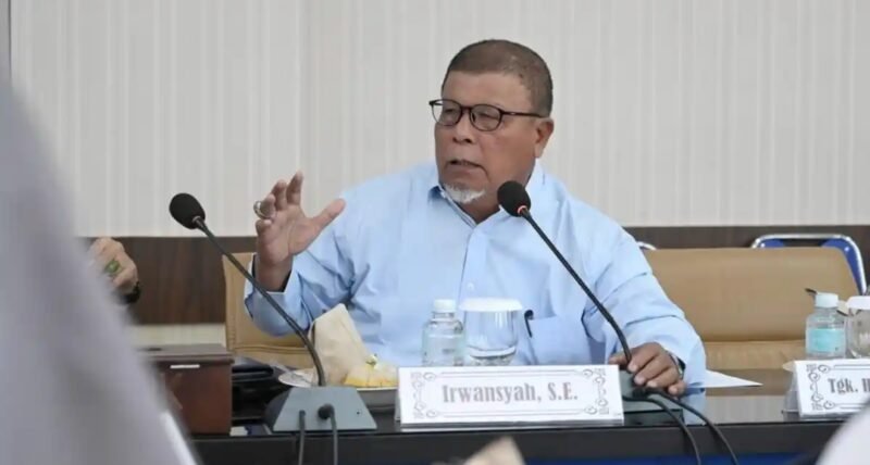 Anggota DPRK Banda Aceh, Irwansyah SE, mendesak Satpol PP dan WH bertindak tegas membongkar dugaan sindikat eksploitasi anak di bawah umur yang dijadikan pengemis di sejumlah fasilitas publik di Banda Aceh. Jumat 16 Januari 2026.