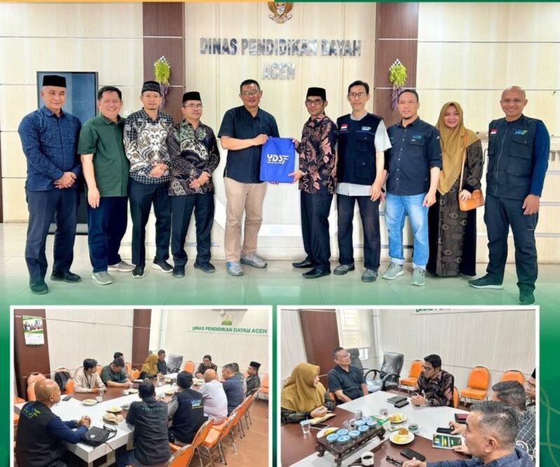 Plh Kepala Dinas Pendidikan Dayah Aceh Muhsin, S.Pd.I., M.Pd.I. didampingi para Kepala Bidang menerima audiensi Yayasan Aceh Hijau dan Yayasan Dana Sosial Al-Falah (YDSF) Surabaya di Ruang Rapat Lan