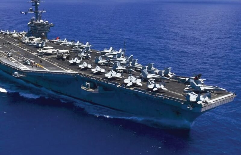 Presiden AS Donald Trump memberikan keterangan pers di pesawat Air Force One terkait pengerahan kapal perang Amerika Serikat ke perairan Iran di tengah meningkatnya ketegangan di Timur Tengah.(22/01/2026).