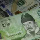 Mayoritas mata uang Asia melemah terhadap dolar AS pada perdagangan Jumat (30/1/2026), seiring penguatan greenback di pasar global dan meningkatnya permintaan investor terhadap aset aman.(Foto: REUTERS/Kim Hong-Ji)