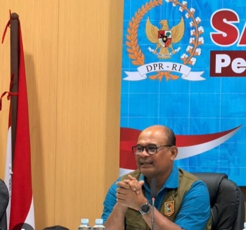 Safrizal ZA memberikan klarifikasi terkait capaian pembangunan hunian sementara (Huntara) di Aceh yang baru mencapai 19,9 persen.(30/01/2026).