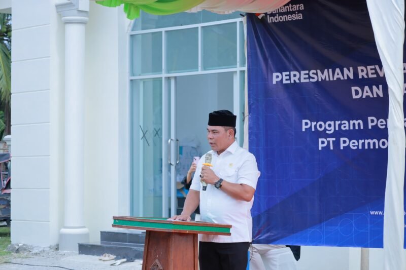 Bupati Aceh Besar H. Muharram Idris memberi sambutan pada peresmian Program VISUM di Masjid Babussalam, Gampong Lamkunyet, Kecamatan Darul Kamal, Aceh Besar, Rabu (4/2/2026). FOTO/MC ACEH BESAR