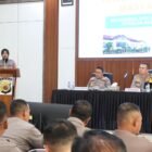 Kapolres Pidie Jaya AKBP Ahmad Faisal Pasaribu saat menyambut Mahasiswa STIK Angkatan 83 Widya Parama Satwika dalam kegiatan pengabdian masyarakat di Aula Tathya Dharaka Polres Pidie Jaya, Senin (10/2/2026).