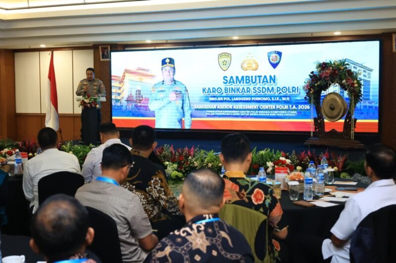 Karo Pembinaan Karier SSDM Polri Brigjen Pol Langgeng Purnomo membuka kegiatan Konsolidasi Asesor Assessment Center Polri Tahun 2026 di Hotel Grand Sahid Jaya, Jakarta, Kamis (12/2/2026).