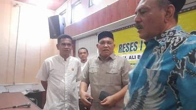 DPRA Aceh Tenggara dan kepala sekolah SMA/SMK/SDLB bahas peningkatan kualitas pendidikan dan sarana prasarana. Fokus ke SDM, fasilitas, dan kebijakan pro-sekolah, Jumat 20/2/2026.