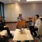 Wakil Gubernur Aceh, Fadhlullah, SE melakukan silaturrahmi & diskusi terkait Progress pembangunan Huntara & Huntap di Aceh dengan BP BUMN Dony Oskaria & Tedi Bharata di Kantor Kementerian BUMN/BP BUMN, Jakarta, Selasa, 24 Februari 2026.