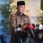 Menteri Sekretaris Negara Prasetyo Hadi menyampaikan pernyataan terkait atensi Presiden Prabowo Subianto atas kasus meninggalnya siswa SD di Ngada, NTT, di Kompleks Istana Kepresidenan, Jakarta, Rabu (4/2/2026).