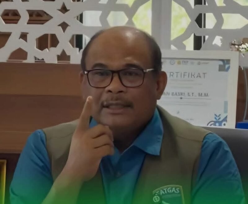 Petugas Satgaswil Aceh memantau langsung progres pembangunan hunian sementara dan fasilitas kesehatan pascabencana di sejumlah wilayah Aceh, Minggu (8/2/2026).