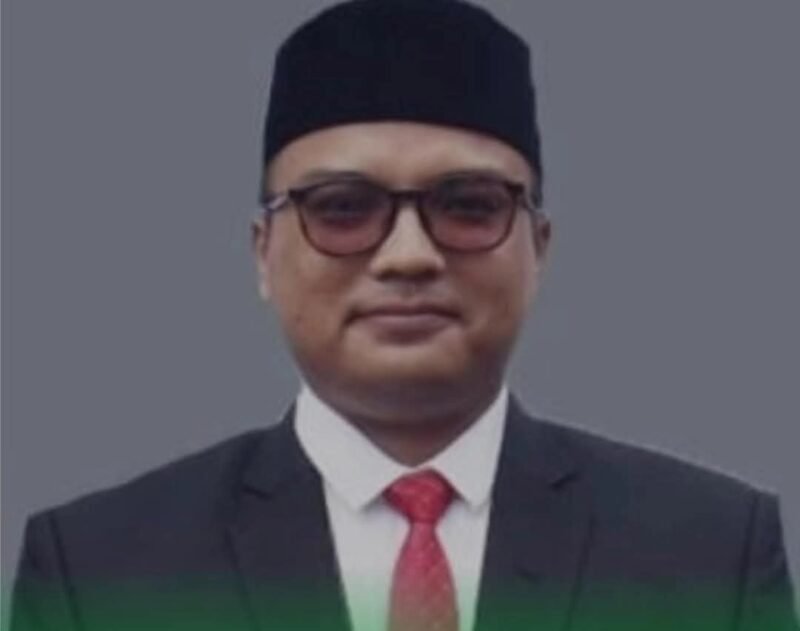 Terdakwa Wiki Noviandi saat mengikuti sidang pembacaan nota perlawanan (eksepsi) di Pengadilan Tipikor Banda Aceh, Senin (9/2/2026).