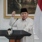 Presiden RI Prabowo Subianto meresmikan 1.072 Satuan Pelayanan Pemenuhan Gizi (SPPG) Polri, Jumat (13/2), sekaligus menegaskan bahwa Program Makan Bergizi Gratis dibiayai dari hasil efisiensi anggaran negara, bukan pemborosan.