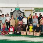 Petugas Kemenag bersama jajaran Rutan Kelas IIB Weda membagikan snack kepada warga binaan dalam rangka menyambut Ramadan 1447 H, Rabu (18/2/2026). Kegiatan berlangsung aman dan tertib.