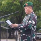Irdam Kodam Iskandar Muda Brigjen TNI Heri Purwanto memimpin Upacara Bendera 17-an di Lapangan Blang Padang, Banda Aceh, Rabu (18/2/2026), sekaligus membacakan amanat Kasad kepada prajurit dan ASN jajaran Kodam IM.