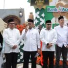 Suasana stand bazar UMKM pada kegiatan Gampong Ramadhan in Action 2026 yang digelar Bank Aceh di kawasan Masjid Raya Baiturrahman, Banda Aceh, menghadirkan beragam kuliner dan produk lokal selama bulan suci Ramadhan.1/3/2026)