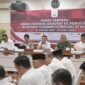 Wakil Gubernur Aceh Fadhlullah, SE, didampingi Sekretaris Daerah Aceh M Nasir, memimpin rapat terkait penanganan inflasi, peringatan Malam Nuzulul Qur’an dan Festival Ramadhan 1447 H, di ruang potensi daerah Setda Aceh, Rabu (6/3/2026).