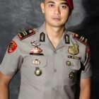 IPTU Mirzan, S.H., M.Si resmi dipercaya menjabat Kasat Reskrim Polres Pidie. Perwira yang pernah bertugas di BNN Aceh ini dikenal berpengalaman dalam pengungkapan jaringan narkotika serta aktif membangun kedekatan dengan masyarakat.(9/3/2026)