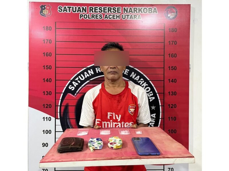 Petugas Satres Narkoba Polres Aceh Utara mengamankan seorang pria berinisial HN (54) beserta barang bukti empat paket sabu dengan berat 8,97 gram bruto di Gampong Tanjong Krueng Pase, Kecamatan Syamtalira Aron, Aceh Utara.(6/3/2026)
