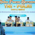 Kapolri Listyo Sigit Prabowo menyampaikan arahan saat kegiatan buka puasa bersama TNI–Polri di Lapangan Bhayangkara, Jakarta Selatan, Rabu (11/3/2026), sekaligus menegaskan komitmen TNI–Polri untuk mengawal dan menyukseskan program Presiden Prabowo Subianto.